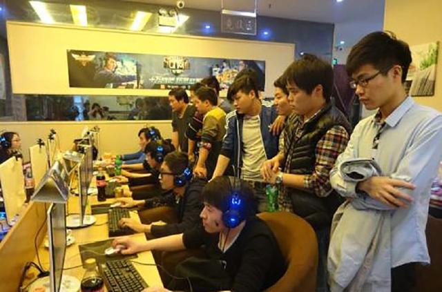 s1mple ：我需要多打打回防模式，慢慢找回状态